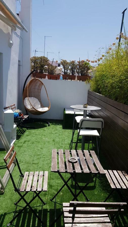 Traveller Box Hostel Seville Exterior photo